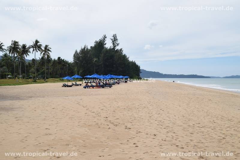 Khuk Khak Beach Khao Lak &copy; tropical-travel.com
