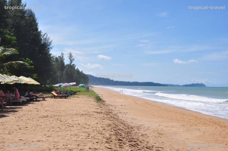 Khuk Khak Beach Khao Lak &copy; tropical-travel.com