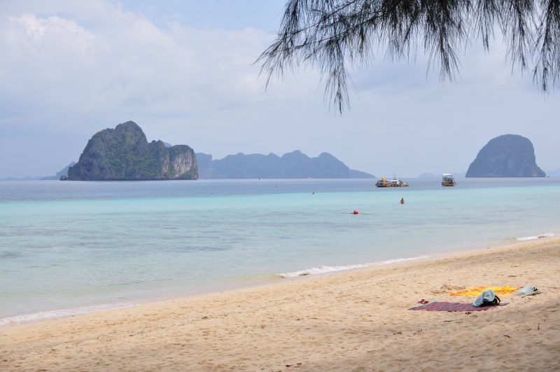 Koh Ngai &copy; tropical-travel.com